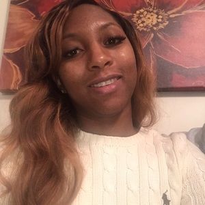 Meet your Posher, Kendra