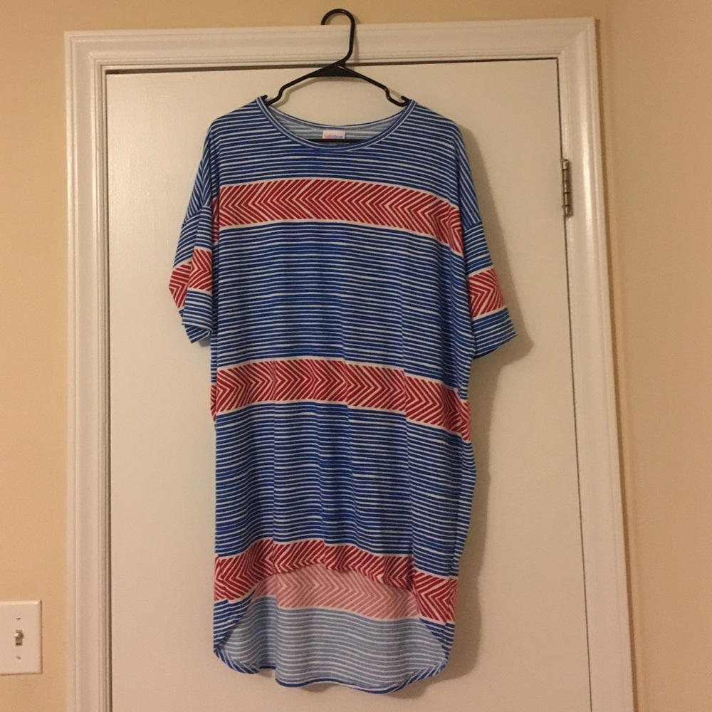 LulaRoe Irma Top Size Small- New without tags