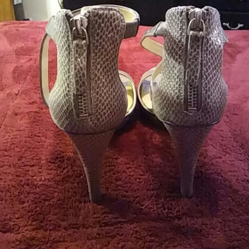 Nine West Shoe