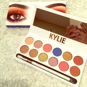 Kylie Cosmetics The Royal Peach palette