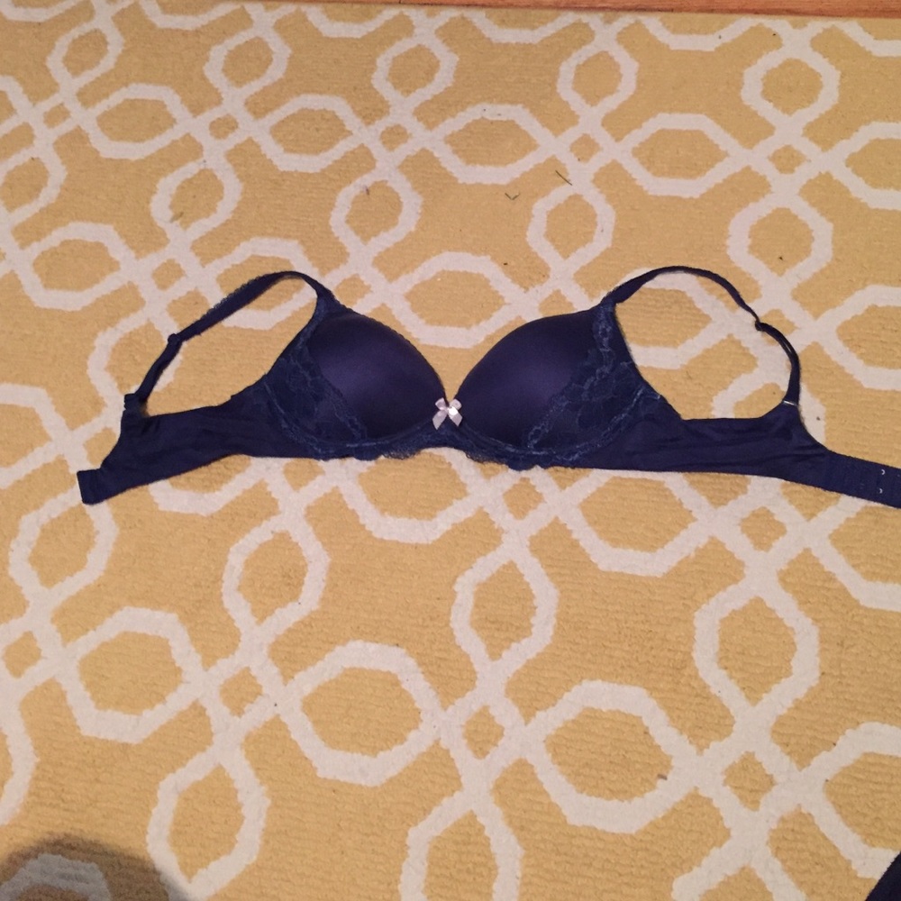 Body by Victoria No-Wire Bra
