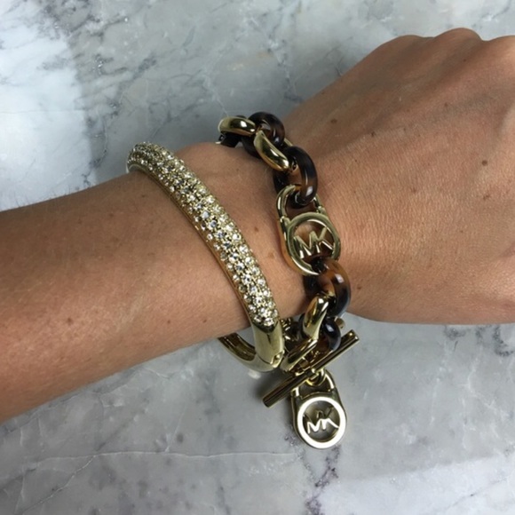 Michael Kors gold tortoise chain toggle bracelet - Picture 4 of 4