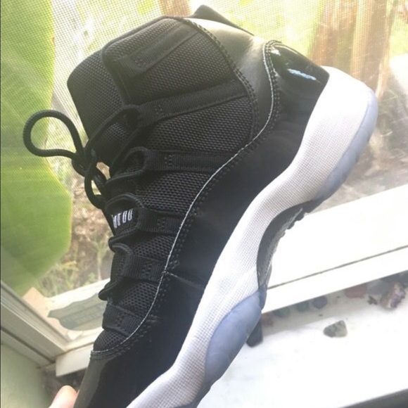 space jam 11 size 6y