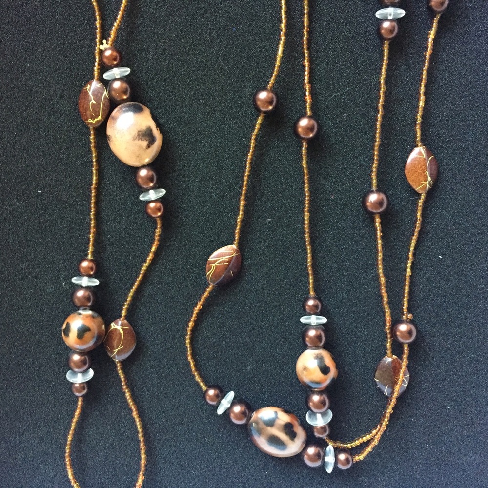 Long necklace - Picture 3 of 3
