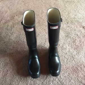 Hunter tall original rain boots matte black