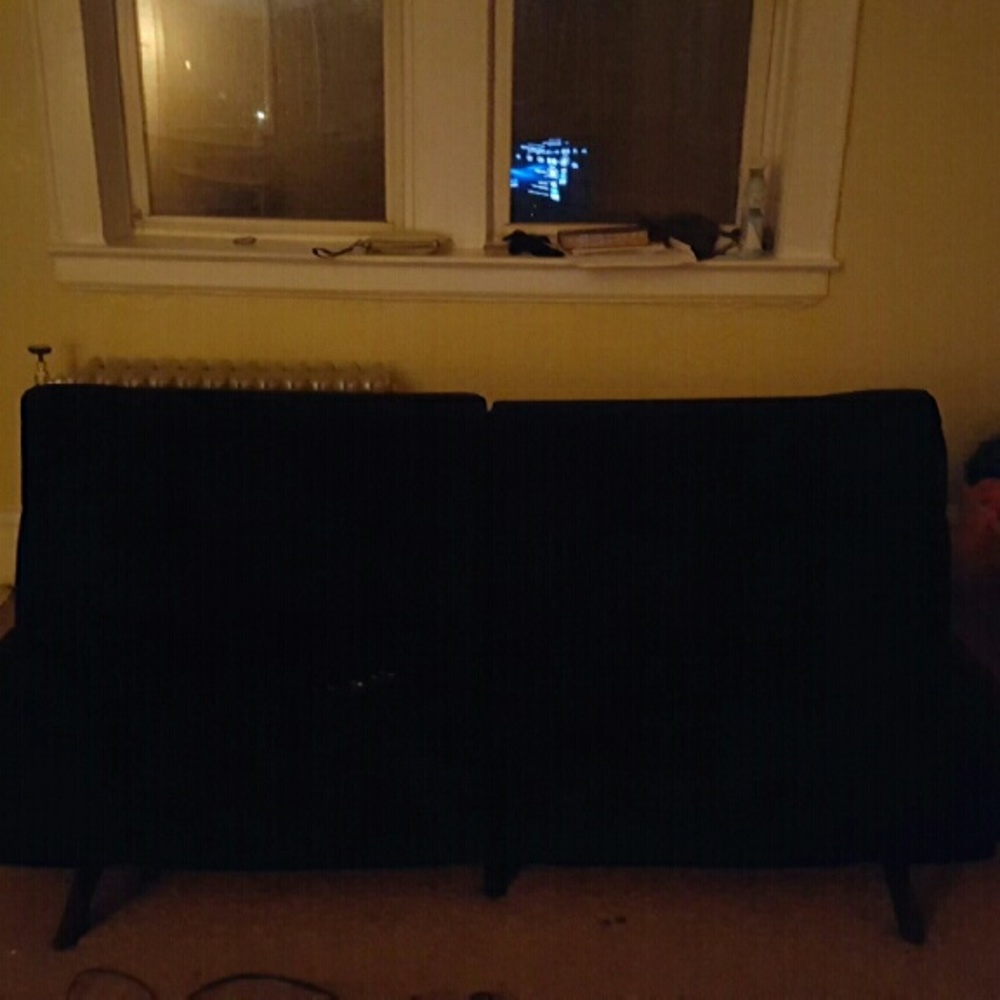 Black Futon