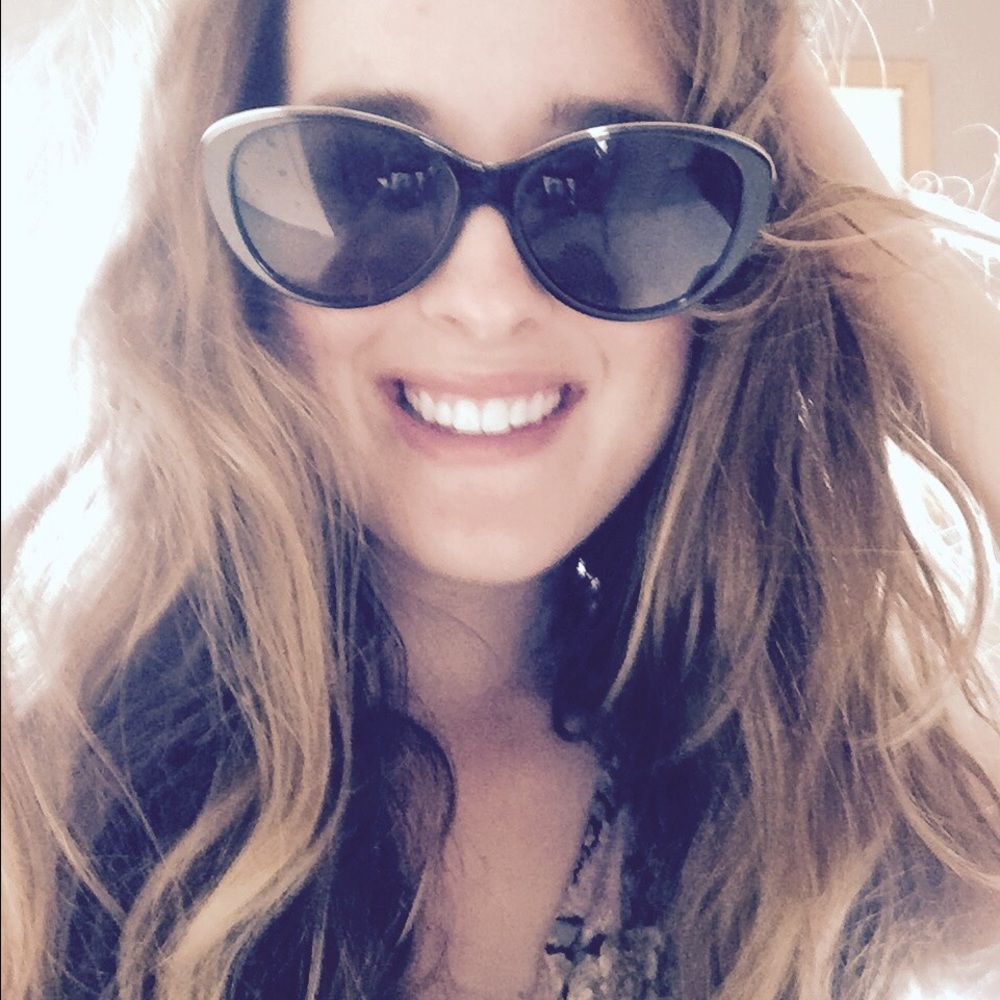 Meet your Posher, Melissa