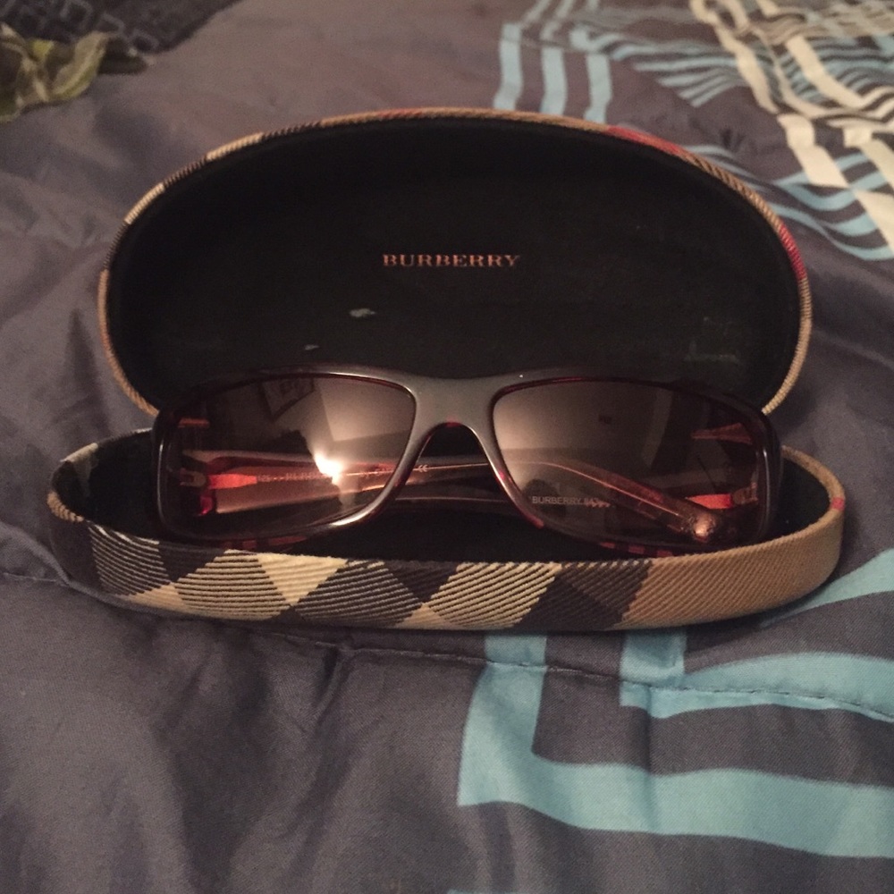 Burberry Safilo 8439/S Women's sunglasses