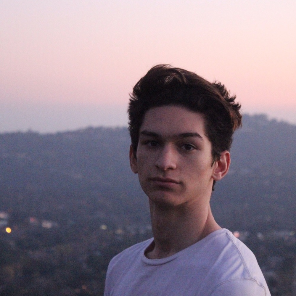 Meet your Posher, Khris