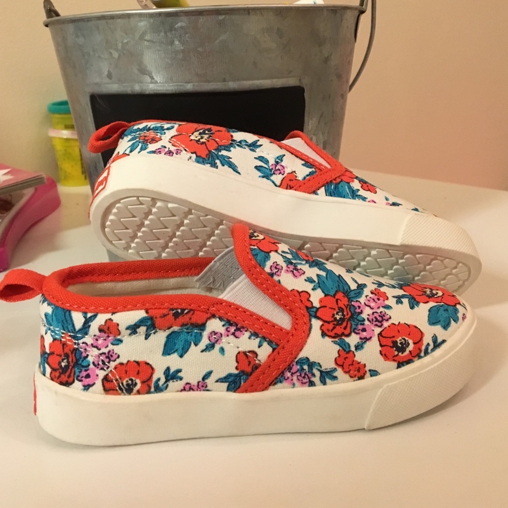 Gap toddler slip on sneakers