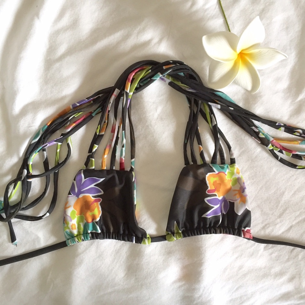 Stone Fox Swim Natasha Top in Flora - Picture 1 of 3