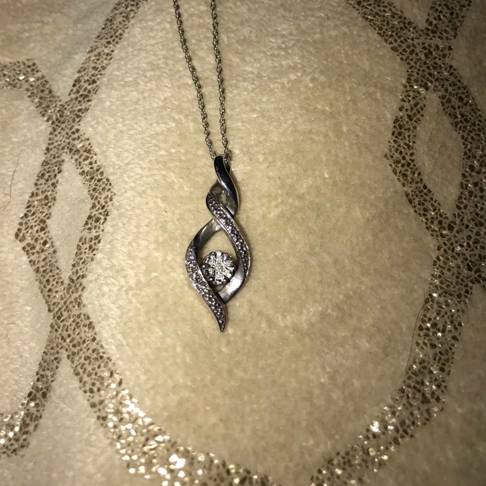 Kay Jewlers sterling silver necklace