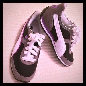 puma roosh runner shoes