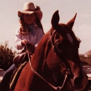 Meet your Posher, Holly a.