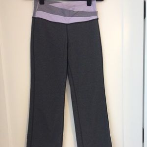 Lululemon dark gray pants size 6 tall