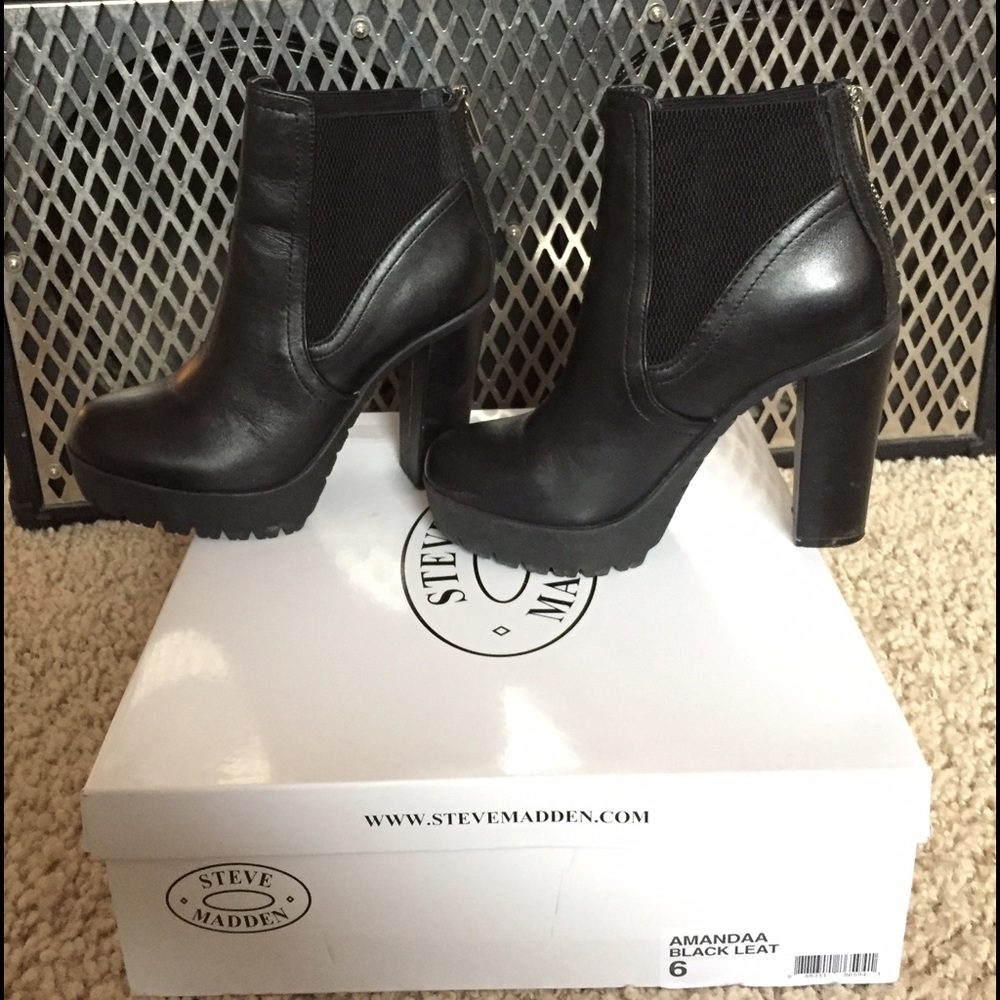 Steve Madden platform booties
