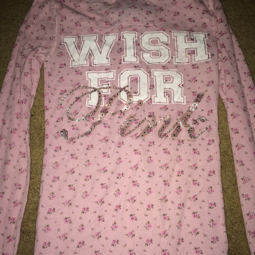 🎀 Victoria Secret PINK Half button embellished 🎀