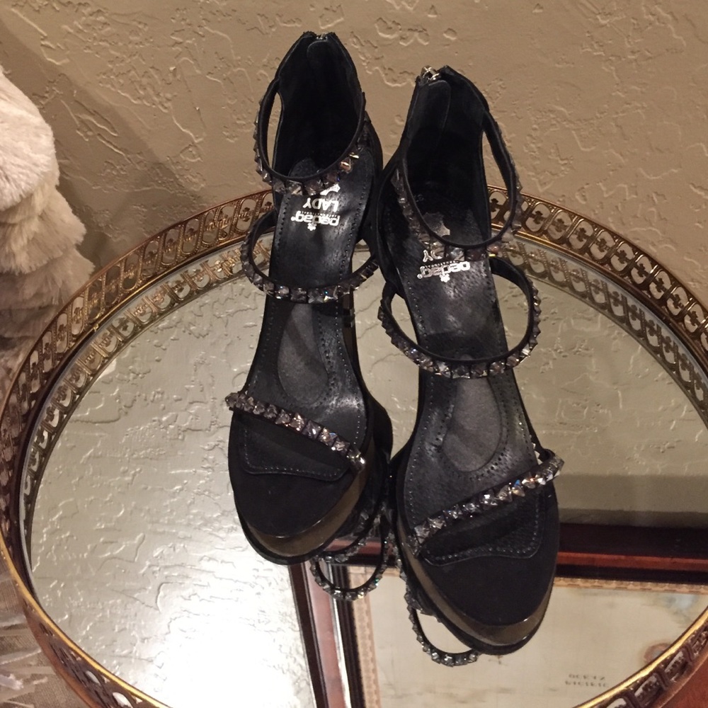 Stunning Chinese Laundry Jitters, Black Suede