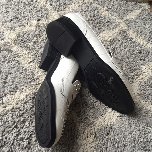 NWOT Sam Edelman Circus Lali white studded loafers - Picture 4 of 4