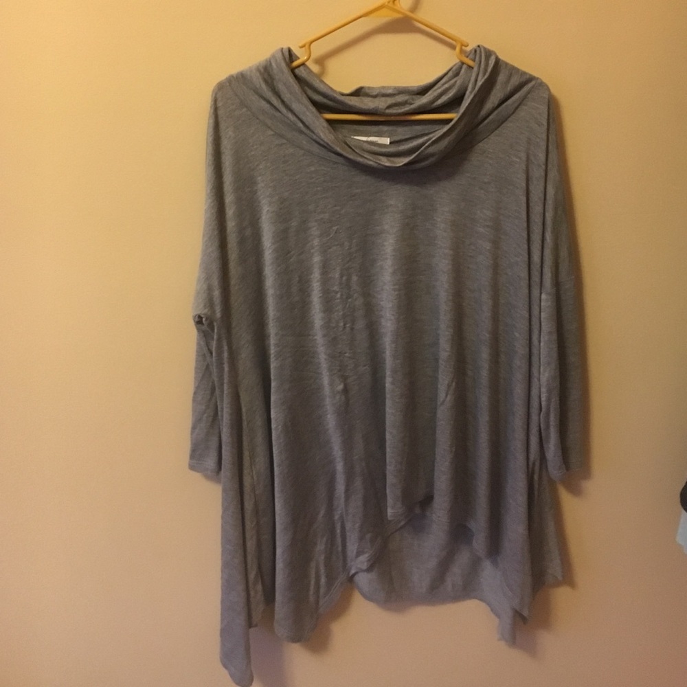 Light gray flowy top