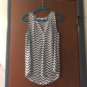 Candie's Sleeveless Chevron Top