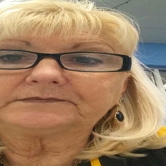 Meet your Posher, Paula - Picture 1 of 1