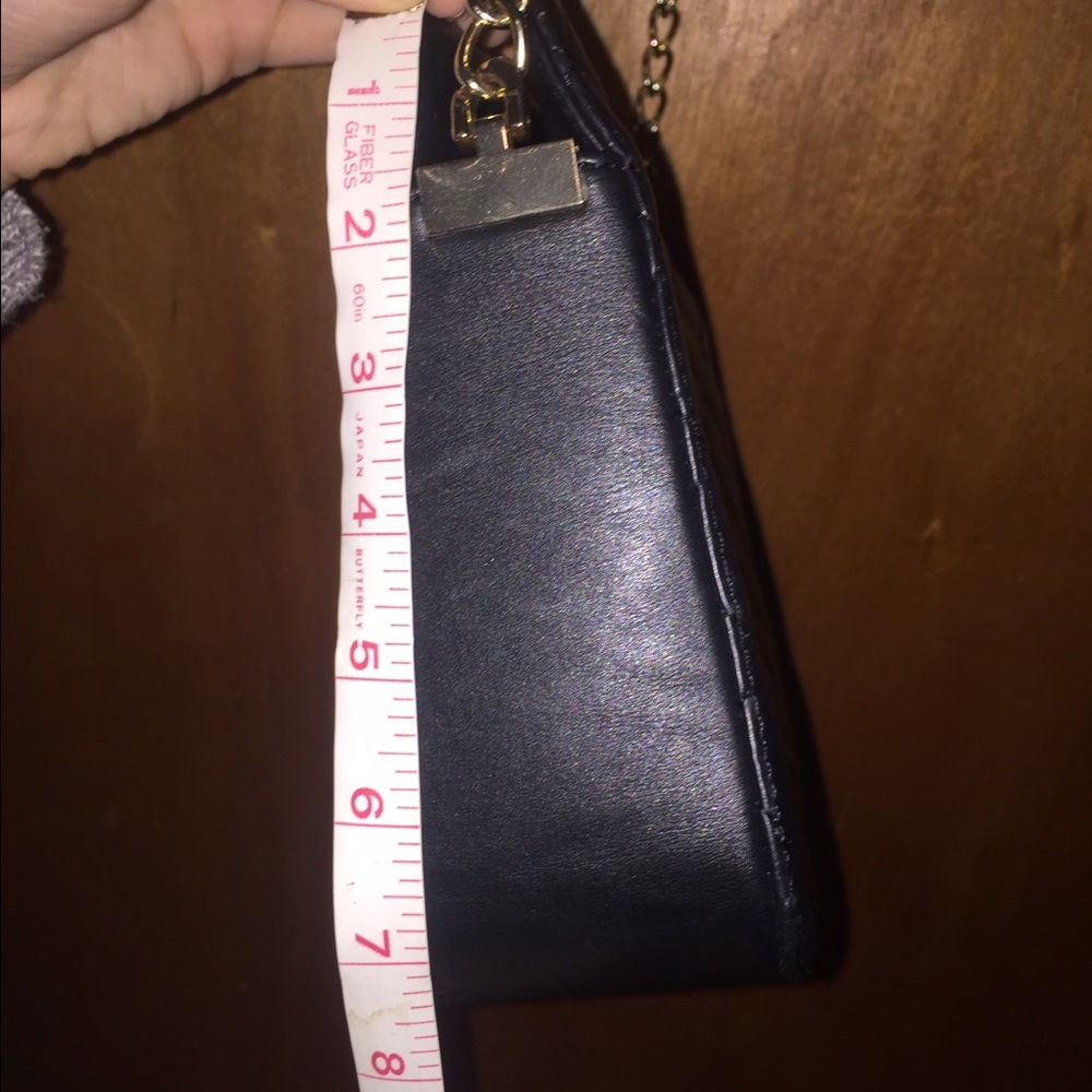 Purse - Picture 2 of 3