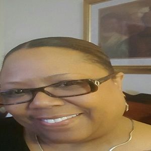 Meet your Posher, Adriane