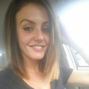 Meet your Posher, Arielle