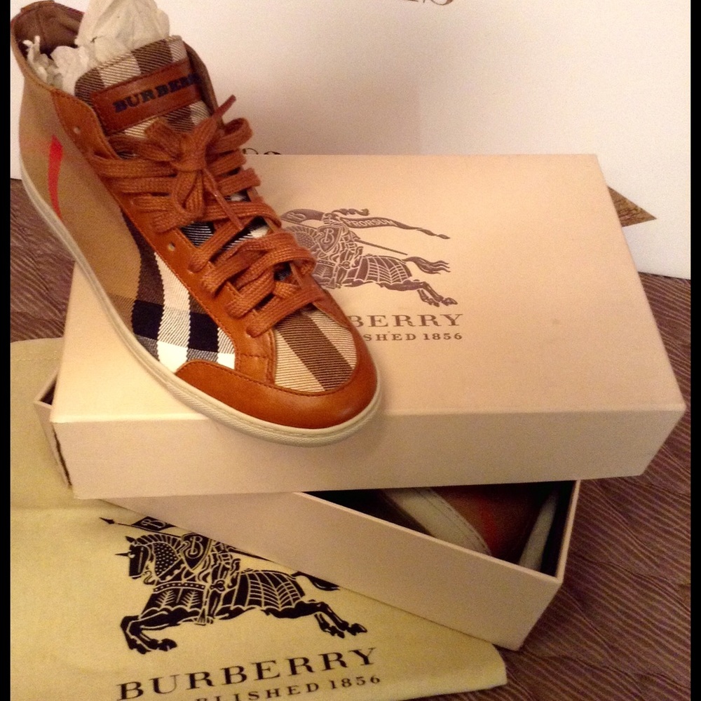 AUTHENTIC Burberry Hightop "Montfords" Sneakers