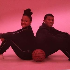 Meet your Posher, Mara