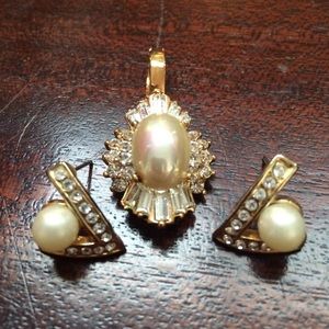 Pearl rhinestone earring/pendant bundle