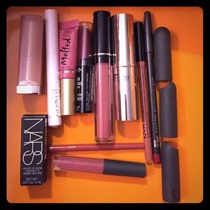 Bundle of 14 Lip Products!