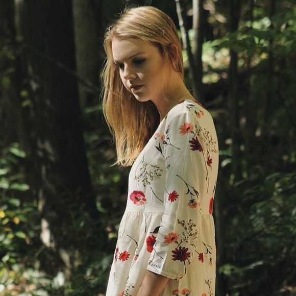 Meet your Posher, Hannah - Picture 1 of 1