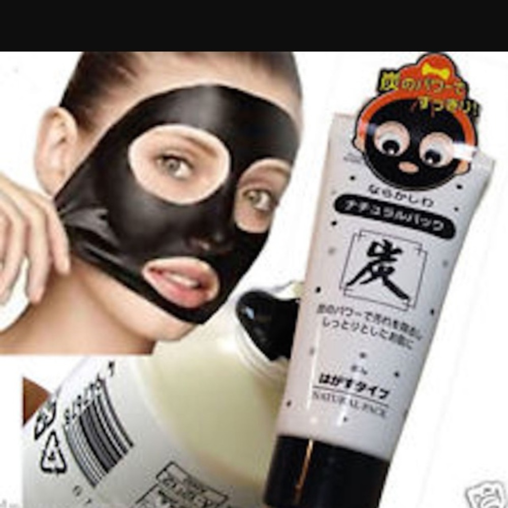 Daiso Japan natural Charcoal peel off mask