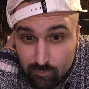 Meet your Posher, Zachary