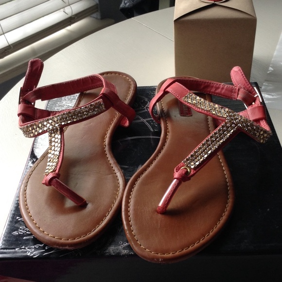 Unionbay Shoes - NWOT Watermelon colored sequined sandals🍉🍉🍉