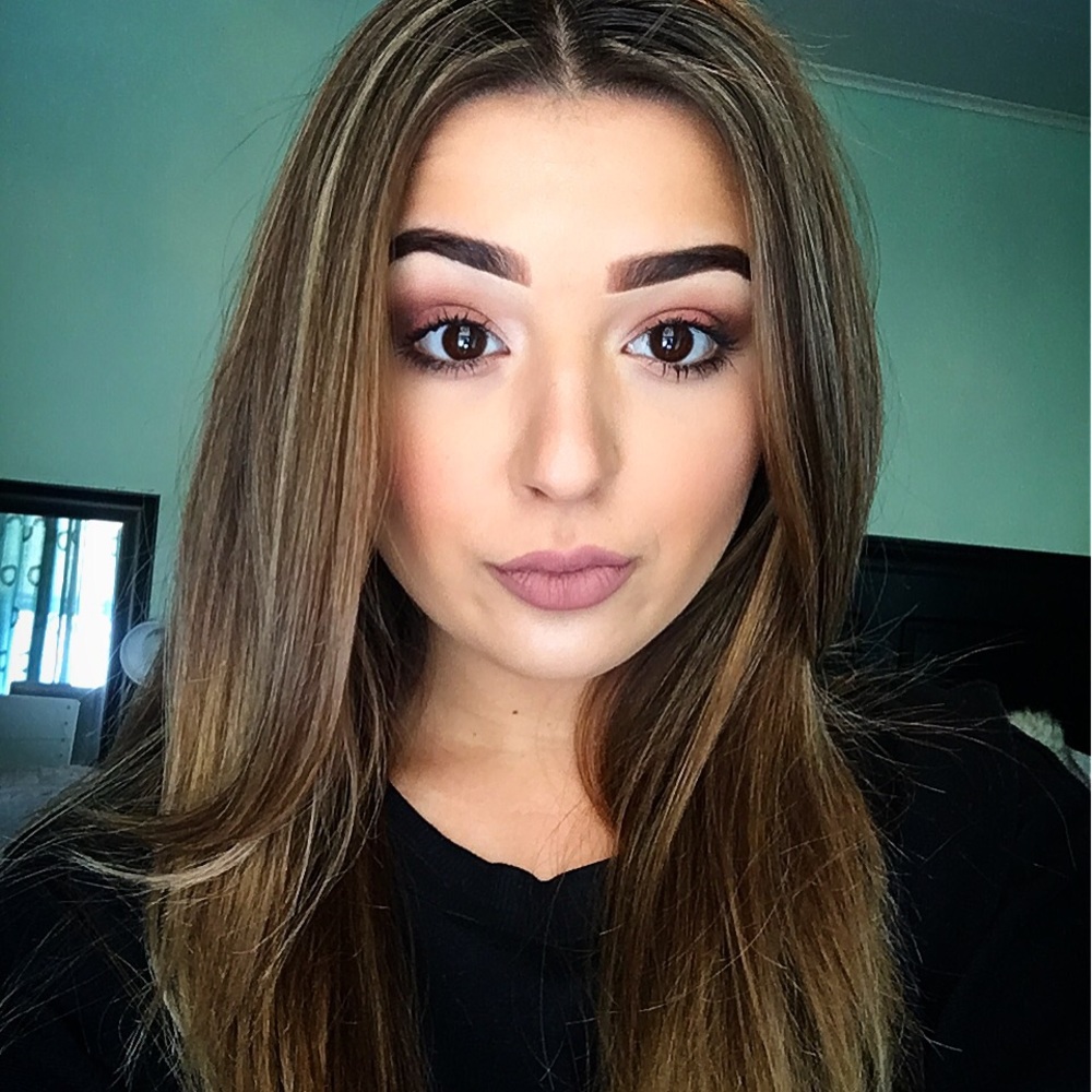 Meet your Posher, Samantha