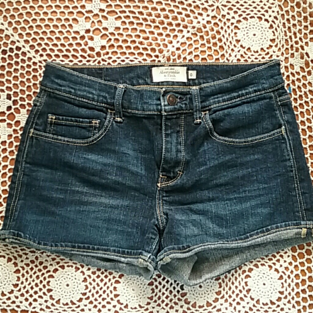Shorty short shorts