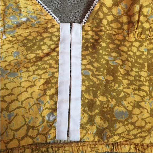 Some days tank sz sml - Picture 3 of 4