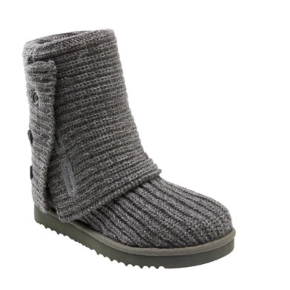 Classic Knit UGG boots💓💓 size 8