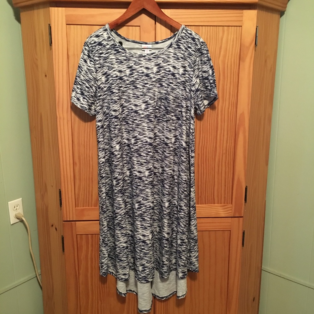 LuLaRoe Black, Blue & White Carly