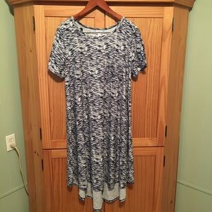 LuLaRoe Black, Blue & White Carly
