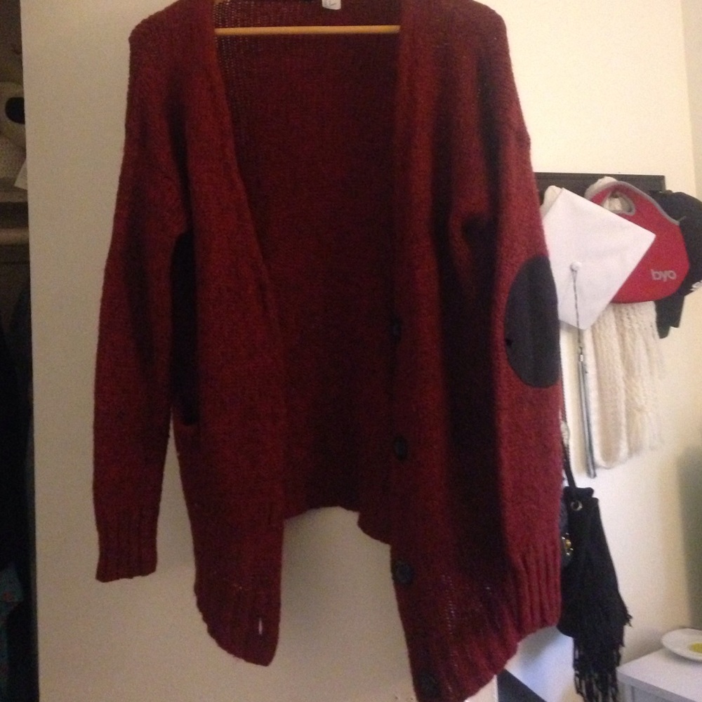 A cardigan from h&m. Hardly used it.