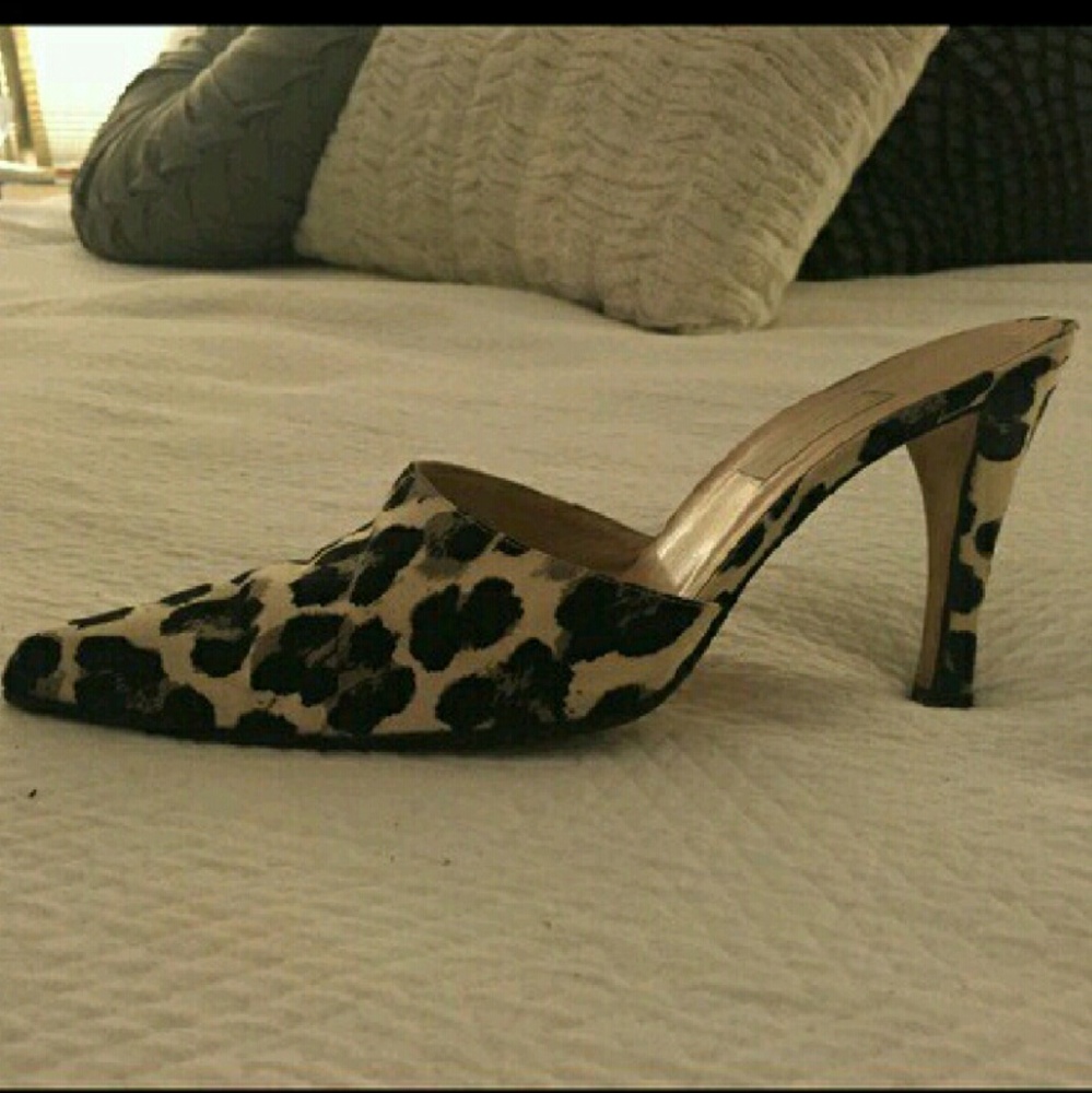 Vera Wang leopard silk mule size 8 Leather soles Made In Italy