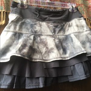 Lululemon Athletica running skirt, size 4.
