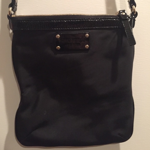 kate spade Handbags - Kate Spade crossbody