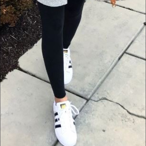 Just Restocked!! :-) Black knit leggings - Picture 3 of 4