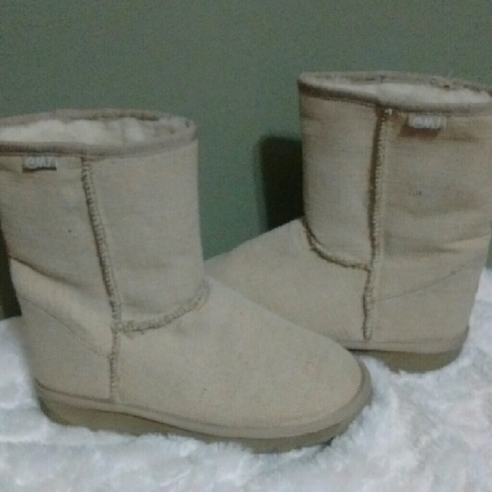 EMU winter boots