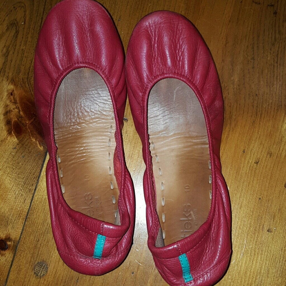 Tieks Cardinal Red
